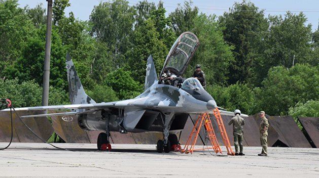 Бумажные самолётики. Почему из украинской военной авиации уходят лётчики