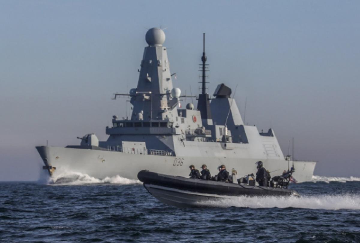 Спустя месяц в Хорватии раскрыли тайные детали скандального маневра британского эсминца