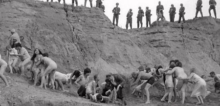 Потомки палачей борются против возведения мемориала в Бабьем Яру