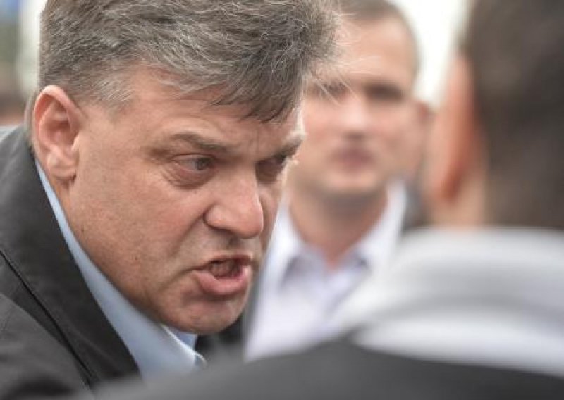 ОП купил «Свободу» и Тягнибока, чтобы праворадикалы озвучили ультиматум Байдену