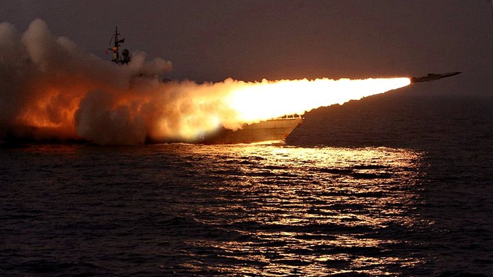 "Русские великаны-обжоры обгоняют!": Американские генералы кричат и плачут