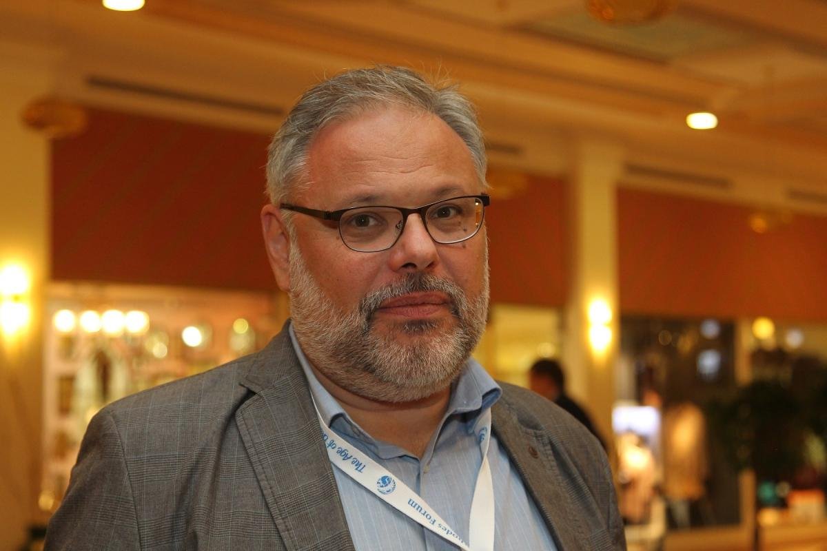 Хазин назвал внезапный фактор, который отправит США в «бешеный» кризис