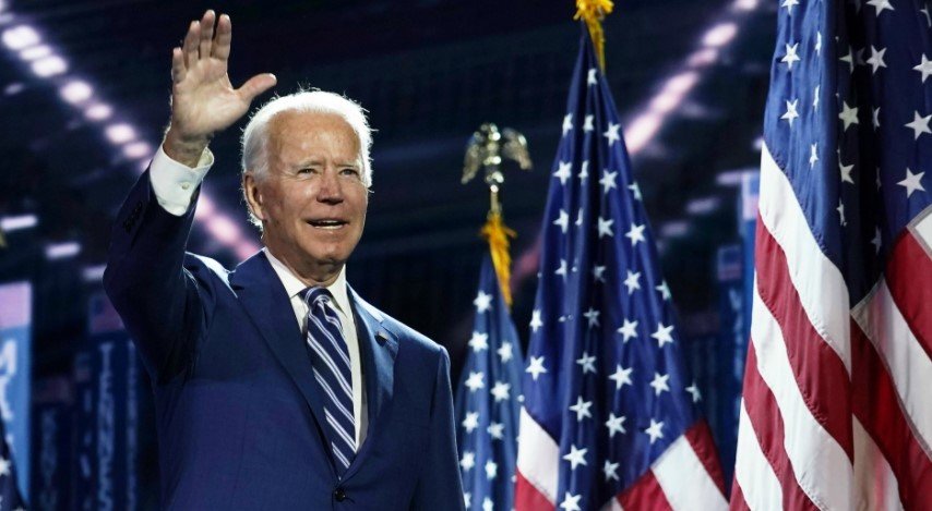 Байден выполняет план по развалу США с опережением графика, – депутат Думы