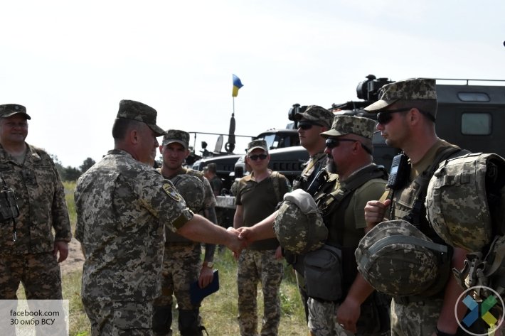 Украина за сутки три раза обстреляла Донбасс