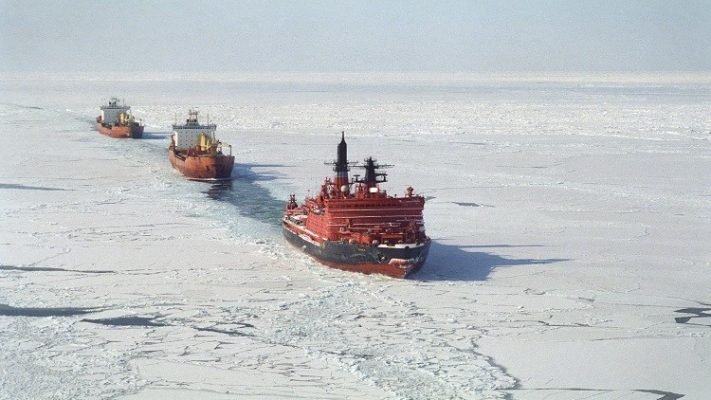 Российский Севморпуть бросает вызов Суэцу и Панаме