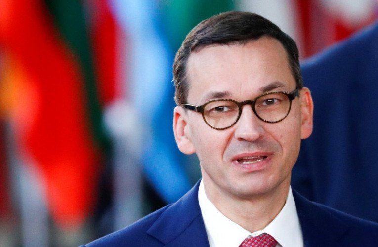 Средневековая бесовщина польского премьера