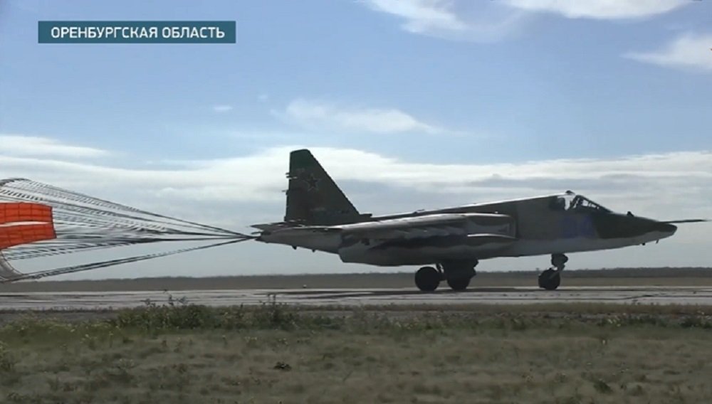 Су-34 и опыт Сирии. Под Оренбургом военные ШОС громят «боевиков»