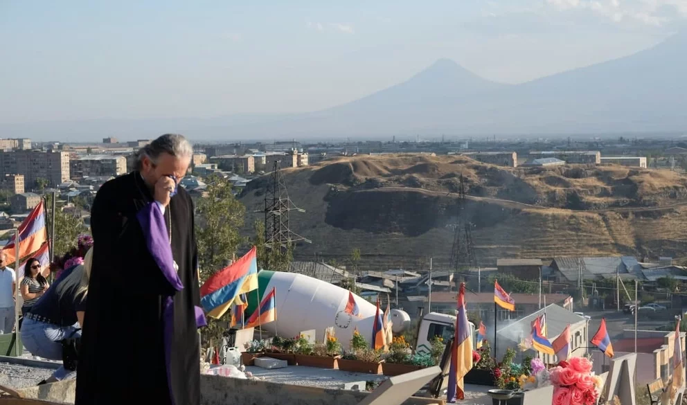 Со слезами на глазах: Армения отметила День независимости