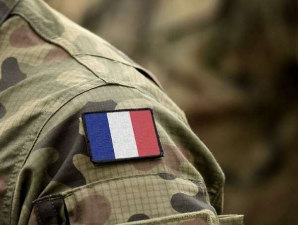 Франция в бешенстве: почему Макрон против прихода России в Мали