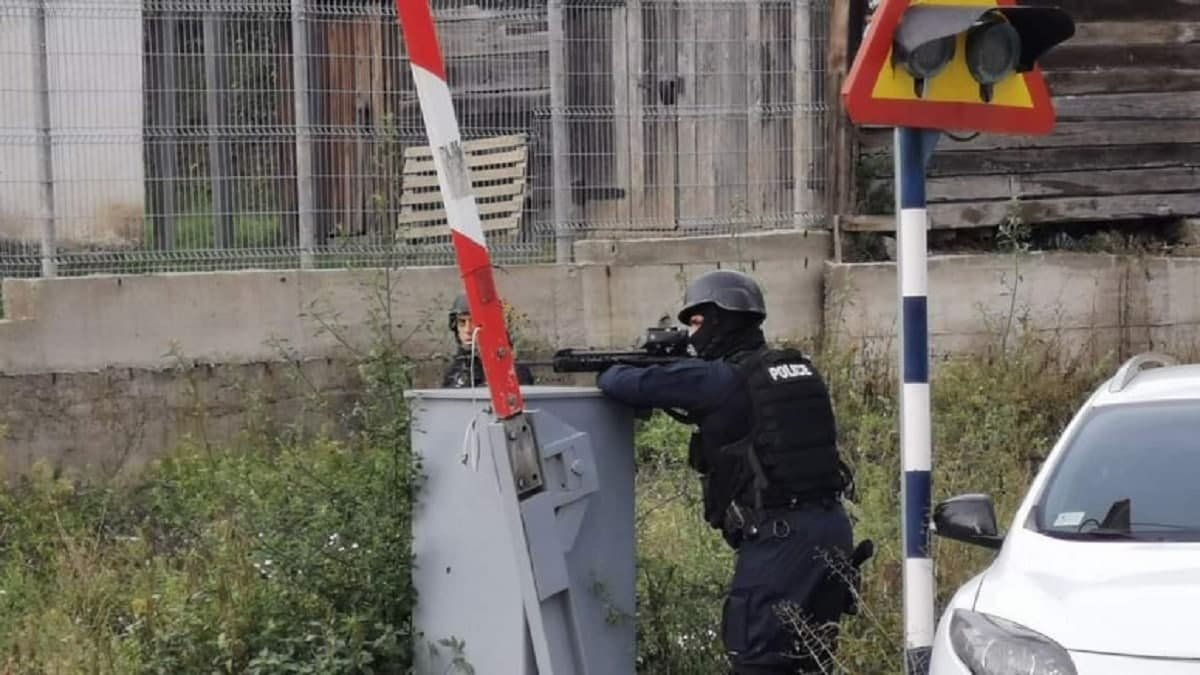 Курти отправил боевиков на север Косово: у сербов десятки раненых