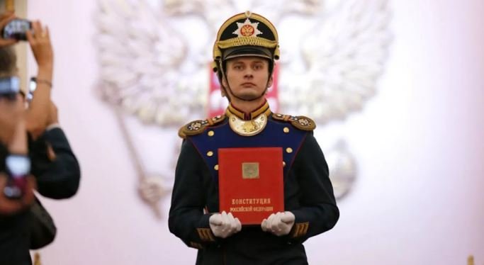 Изменения в Конституцию отвели Россию от смертельной угрозы – Затулин