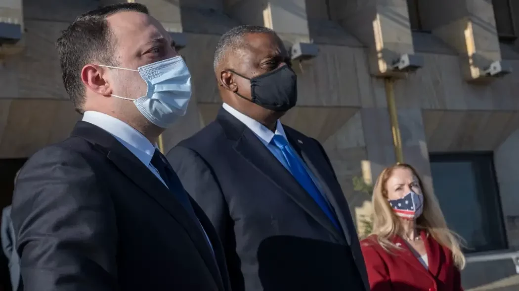 Альгис Микульскис о визите главы Пентагона в Грузию