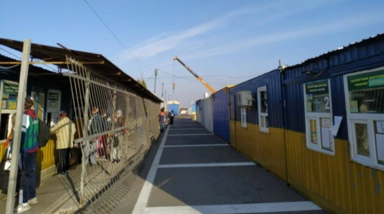 СБУ будет заманивать крымчан в специальные комнаты на КПВВ «для прямого общения с Зеленским»