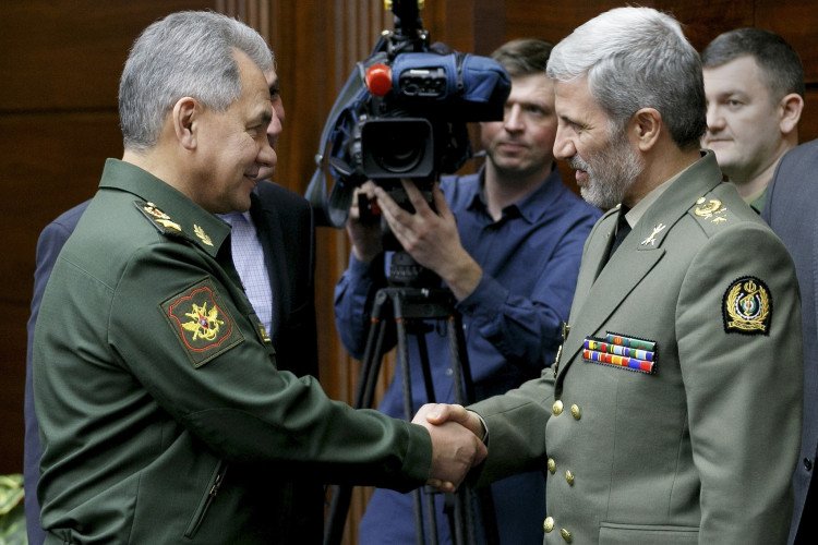 Россия приступает к военному сотрудничеству с Ираном