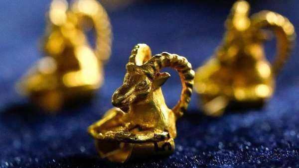 Французы на стороне России – голландцы по факту ограбили крымские музеи