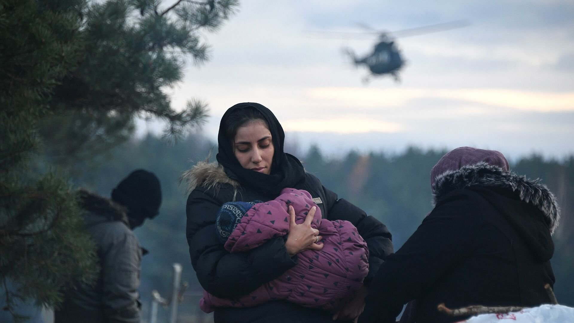 Власти Белоруссии и Евросоюза решат судьбу мигрантов на границе