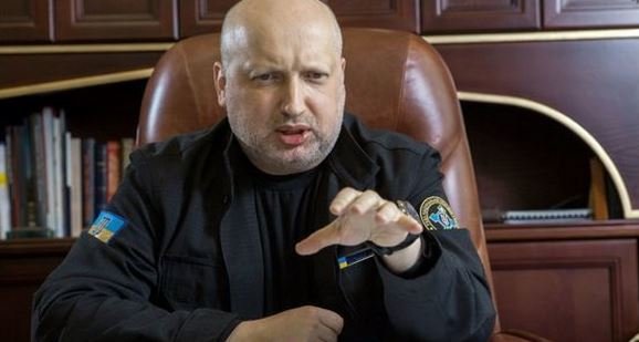 Турчинов: США перестали делиться с Украиной разведданными