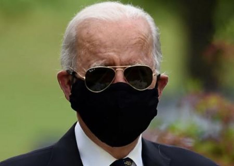 Джо Байден потерял 100 граммов мозга