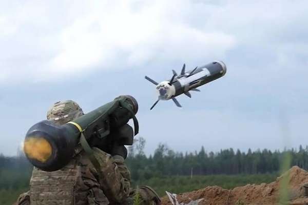 «Чисто психологическая атака» - Донбасс об использовании Киевом «Джавелинов»