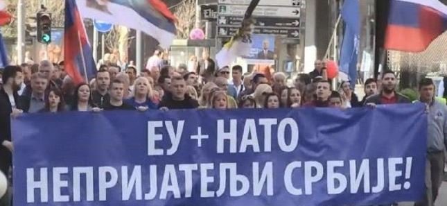 Вучич рассказал, что Путин разрешил ему вступить в НАТО