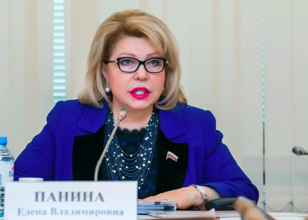 Панина: Америка трещит по швам, но нам от этого не легче