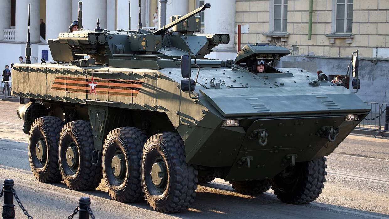 Бронемашины «Бумеранг» испытают в 2022 году