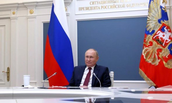 Путин назвал ЛДНР «непризнанными пока республиками»