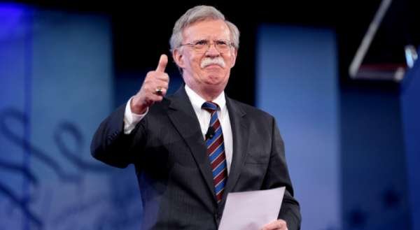 Болтон: США и НАТО должны разместить войска на Украине, чтобы сдержать Россию