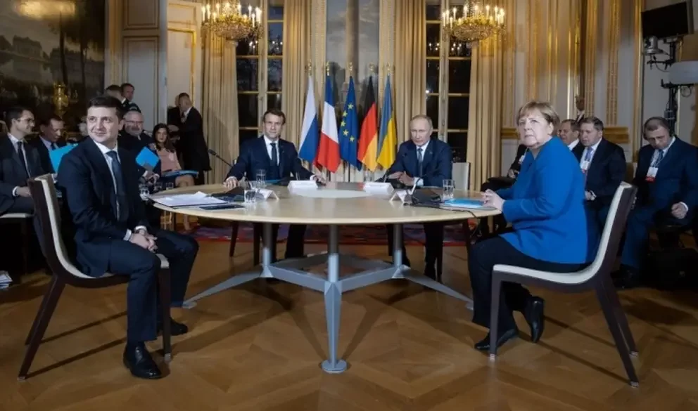 «Пустой треп». Безпалько прокомментировал идею Макрона о нормандских переговорах