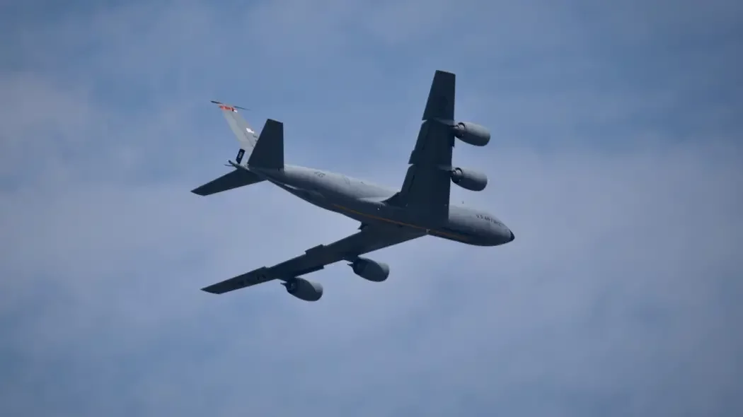 Баранец: американский самолет-разведчик поможет ЛНР и ДНР поставить на место ВСУ