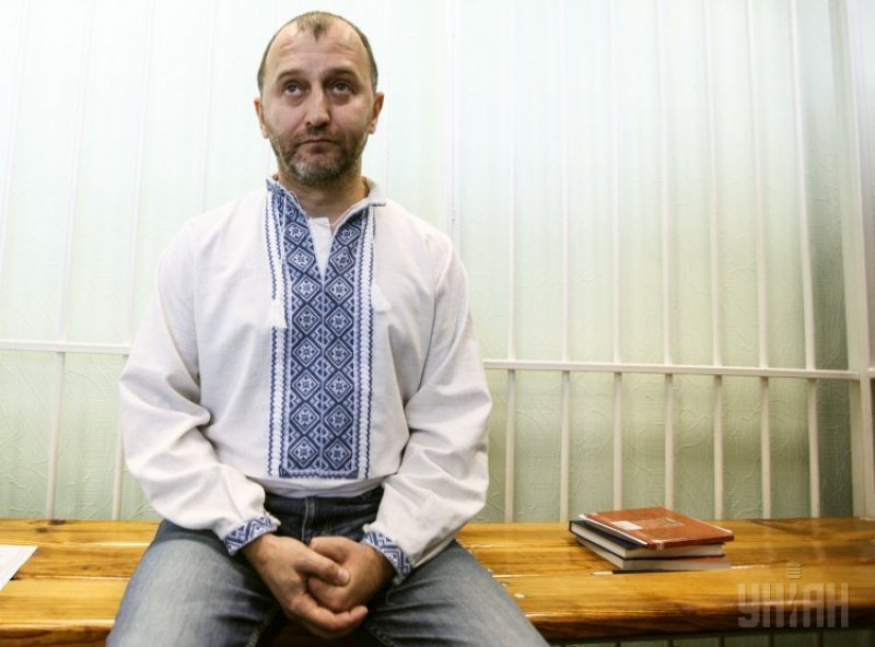 «Даже дети будут сыпать песок в баки танков». В «Свободе» поняли, что Запад их сливает