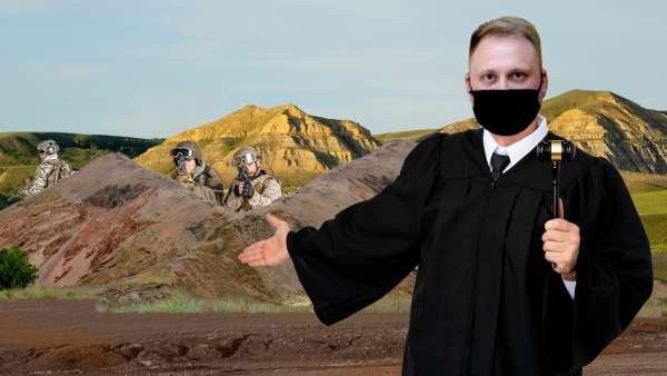 Глупость или предательство?