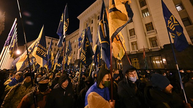 Пережеванные революцией. У украинского «достоинства» истек срок годности