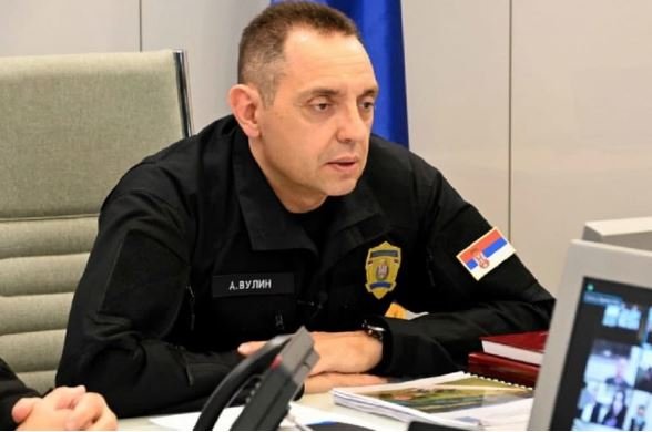 Глава МВД Сербии: «Вучича хотят свергнуть за отказ вводить антироссийские санкции»