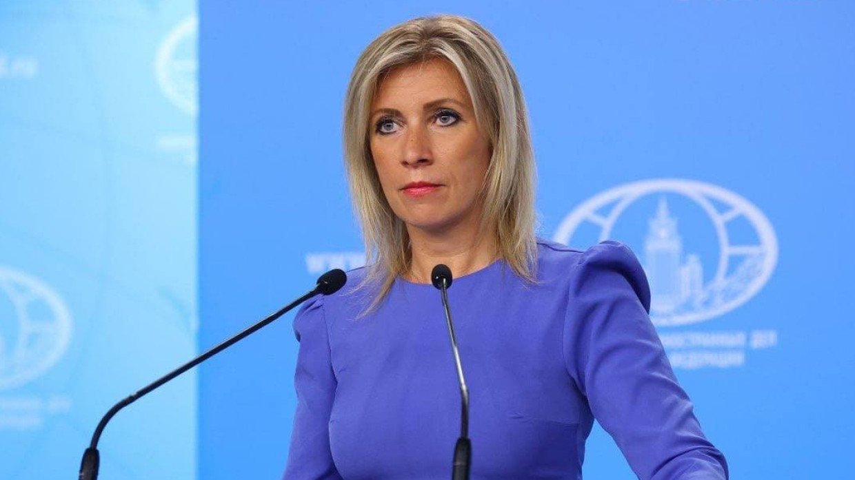 Захарова ответила экс-главе МИД Польши на угрозу «дать по яйцам» России