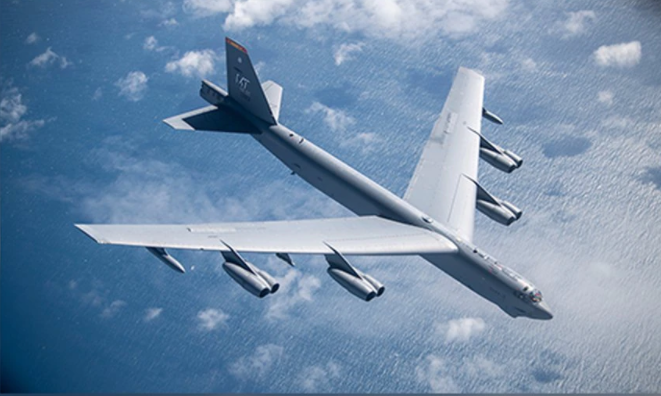 США вновь продлевают срок службы бомбардировщиков B-52