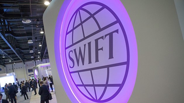Отключение России от SWIFT ударит «атомной бомбой» по Европе - будущий глава ХДС