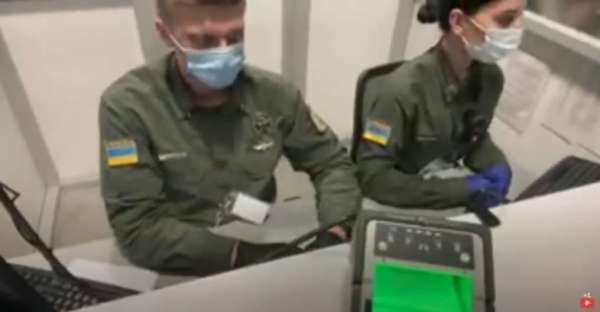 Порошенко своим появлением отправил Зеленского на Остров Святой Елены