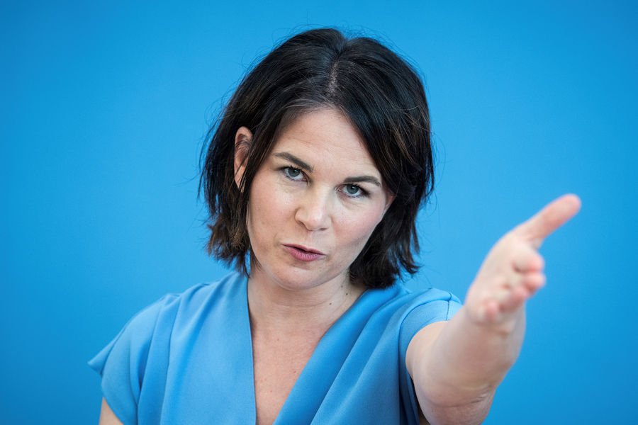 В ФРГ призвали «не смешивать территорию НАТО с Украиной»