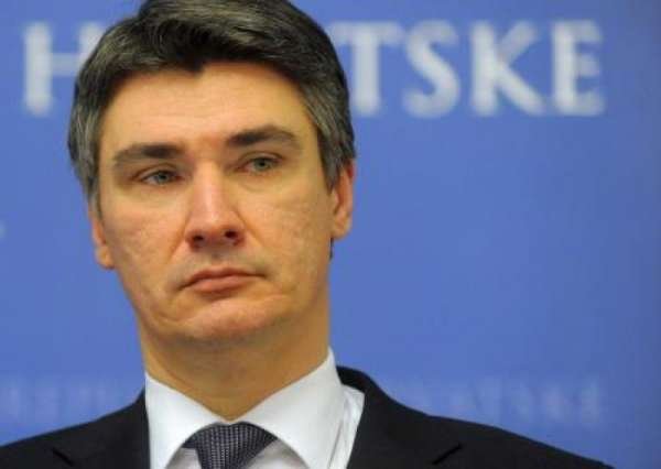 Президент Хорватии уличил премьера страны в работе на Украину