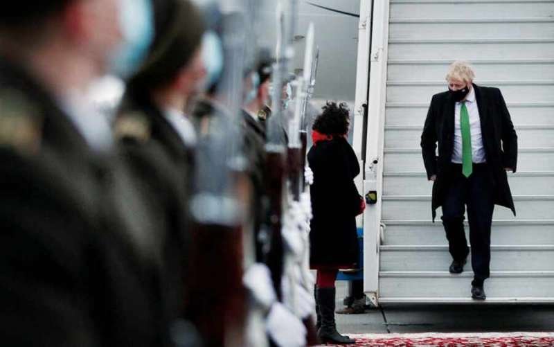 Джонсону лучше дозвониться в Москву