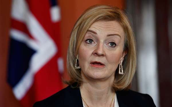 Под знаком "слепой ярости": Для чего глава британского МИД Лиз Трасс устроила дипломатический скандал