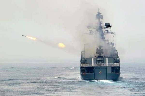 ВМФ России вступил в противостояние с вторгшейся подлодкой США