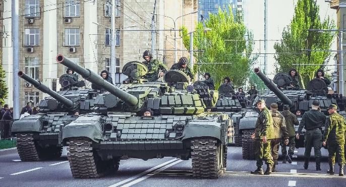 Бортник: Признав ДНР и ЛНР, Россия откроет перед ними новые военные и экономические возможности