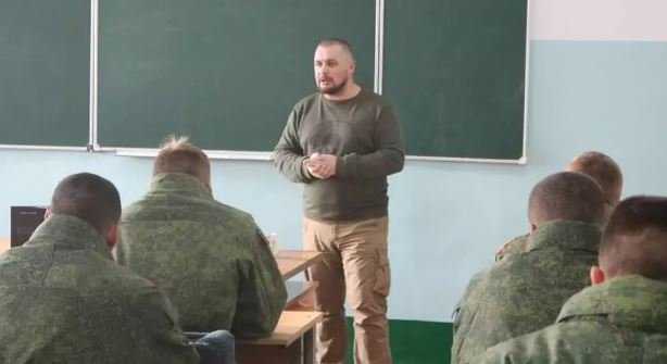 Владлен Татарский: Война в Донбассе возобновится до 1 марта – и станет последней