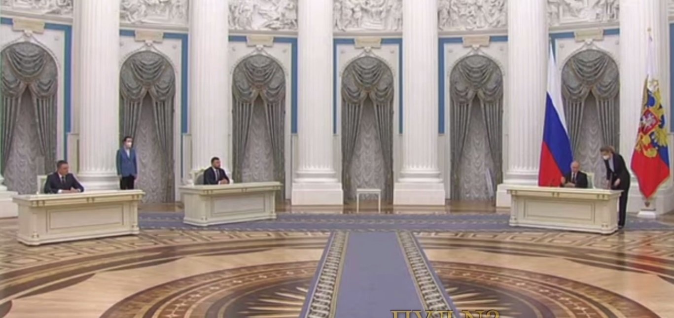 Путин, Пасечник и Пушилин подписали документ о признании ДНР и ЛНР