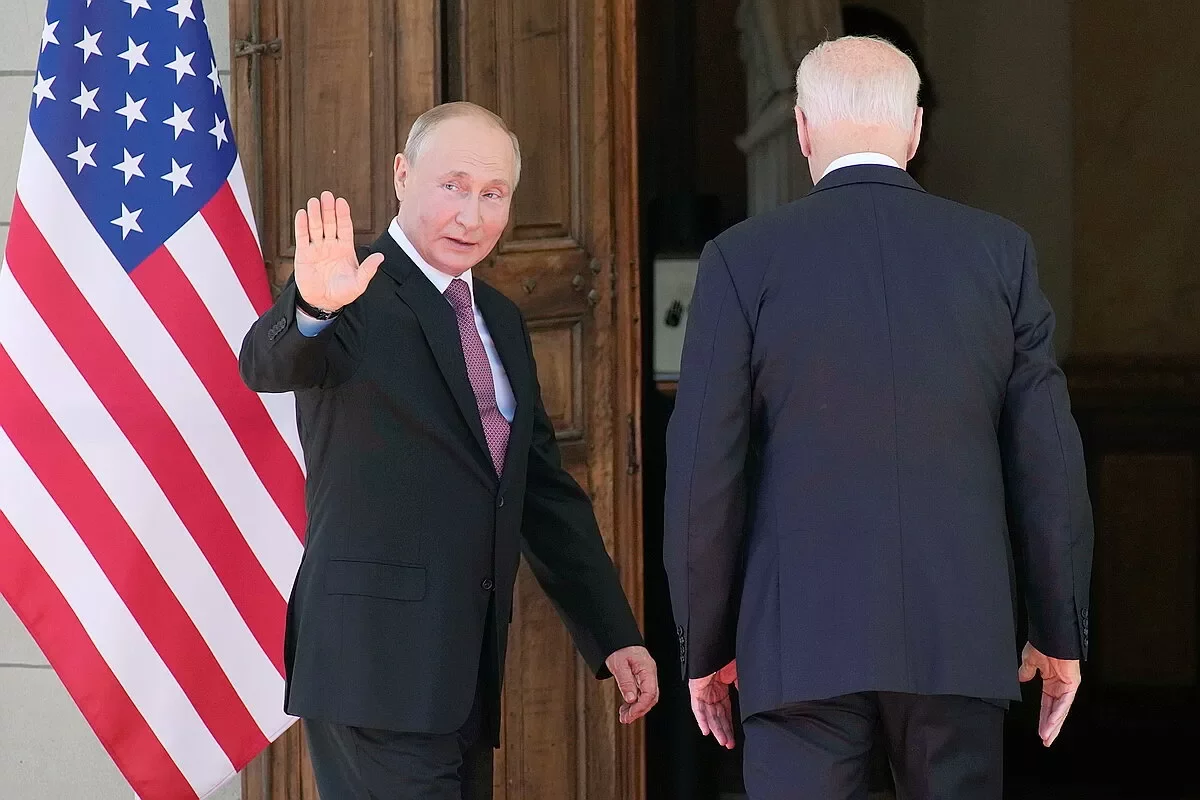 Украинский философ: «Путин признал суверенитет ЛДНР, сговорившись с Байденом»