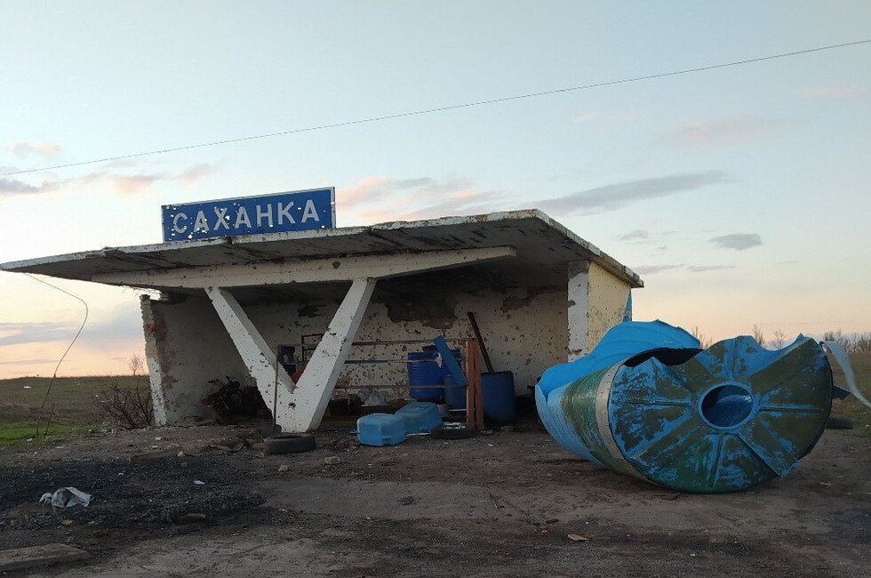 Удар ВСУ по Горловке, взрывы в Гостомеле, Чернобыль: как начался второй день спецоперации РФ на Украине