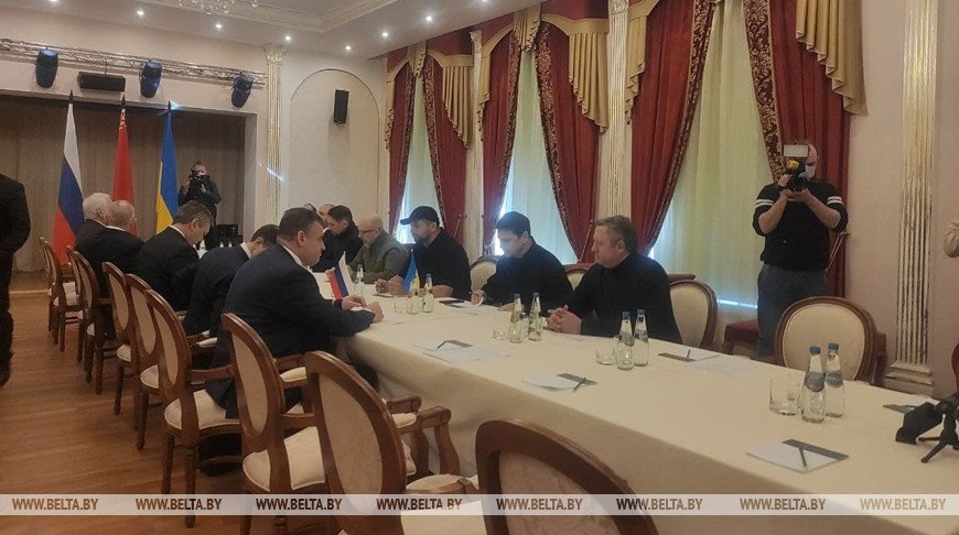 Переговоры делегаций России и Украины стартовали в Белоруссии