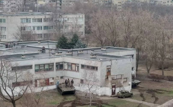 Война по-бандеровски: «украинское воинство» спряталось за спинами мирных жителей